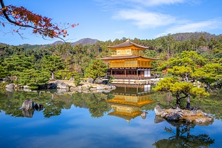 日本京都金閣寺鏡池