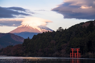 富士山及河口湖鳥居