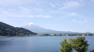 《日本》初夏の富士山・河口湖