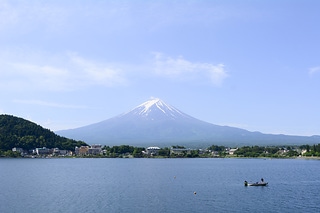 《日本》初夏の富士山・河口湖