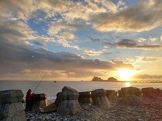 陽光與釣魚人